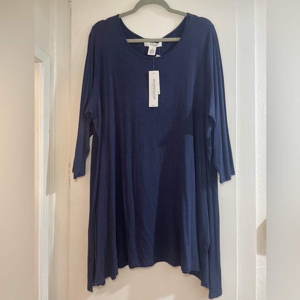 NWT Blue Tunic Top with flare and side splits 3XL